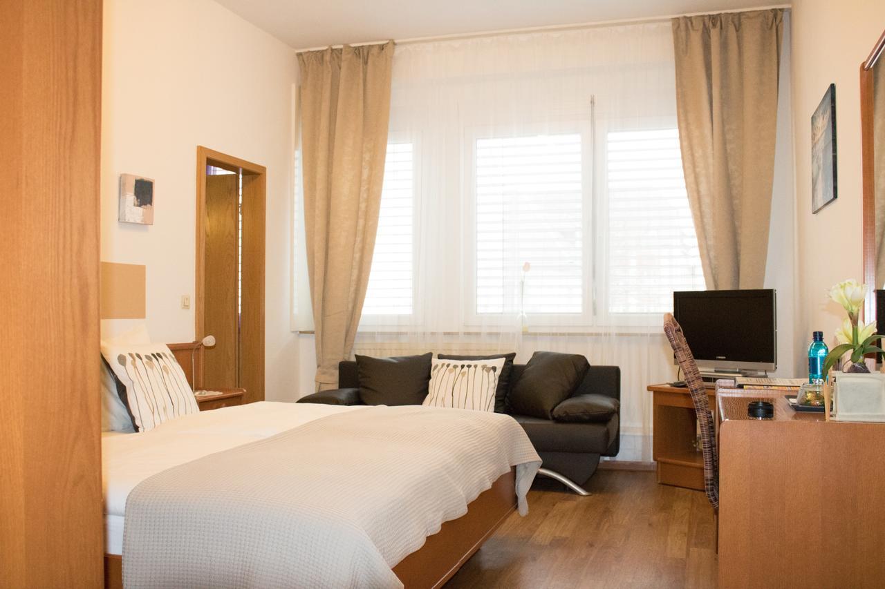 Stadthotel Russelsheim المظهر الخارجي الصورة